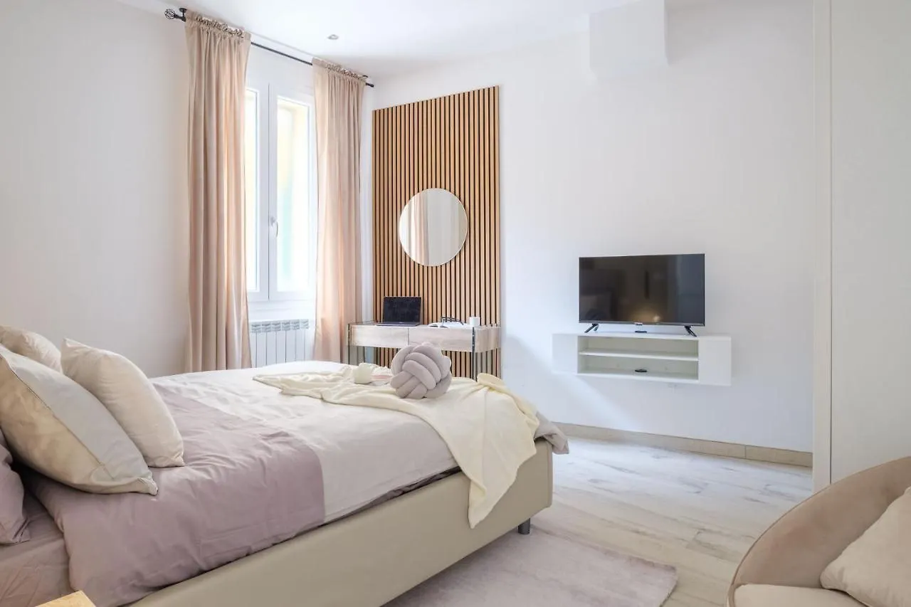 Alloggio Con Terrazzo - Belfiore Apartment Bologna 0*,  Italy