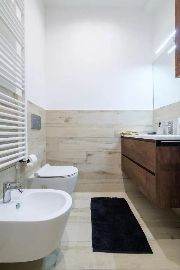 Alloggio Con Terrazzo - Belfiore Apartment Bologna