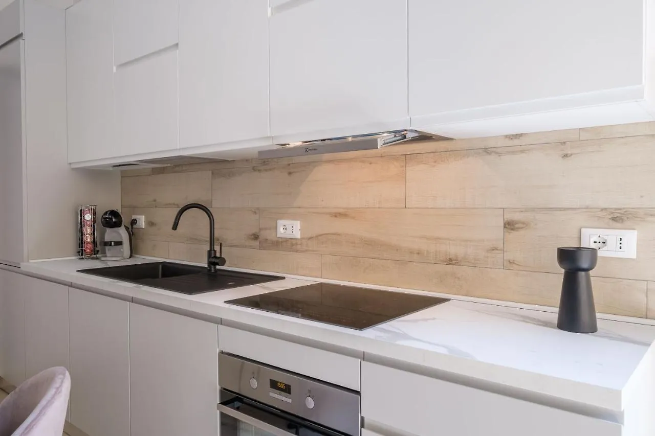 Alloggio Con Terrazzo - Belfiore Apartment Bologna